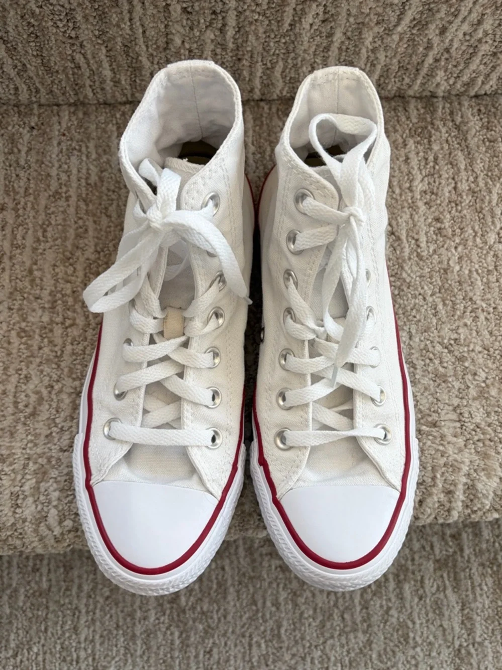 Women’s Converse Chuck Taylor All Star High Top. White. Size 6.5. - Picture 4 of 9